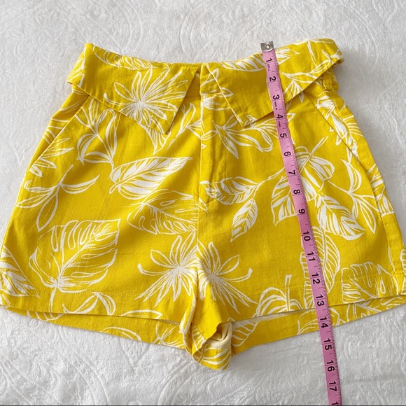 Tropical Print High Waist Linen Blend Short - Picture 3 of 11